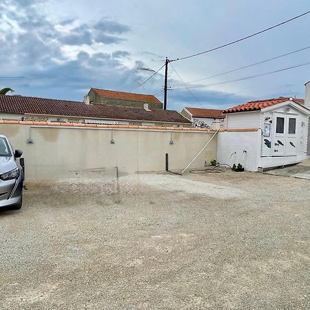 Clos Des Aigrettes -6 Gites De Charme Et Confort A 30M Du Port De La Cotiniere Exterior photo